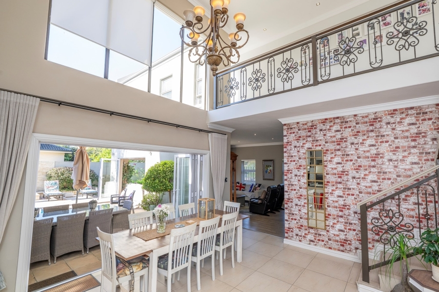 4 Bedroom Property for Sale in Graanendal Western Cape